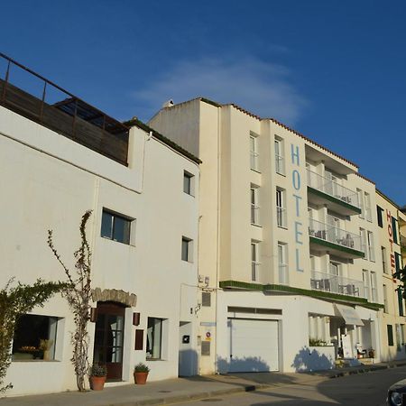 Hotel Nou Estrelles Cadaques Luaran gambar