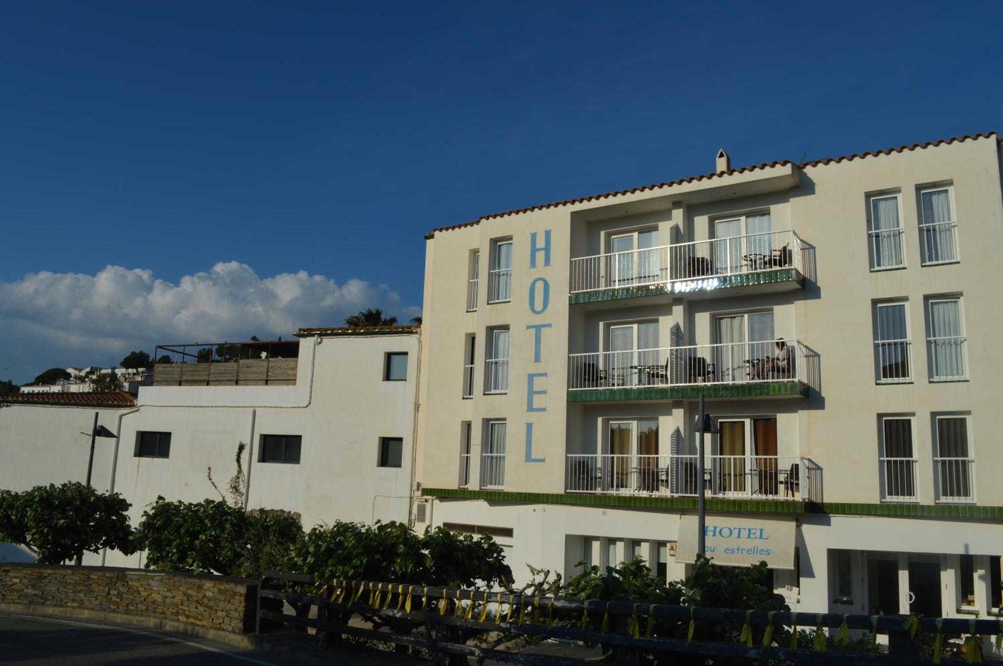 Hotel Nou Estrelles Cadaques Luaran gambar
